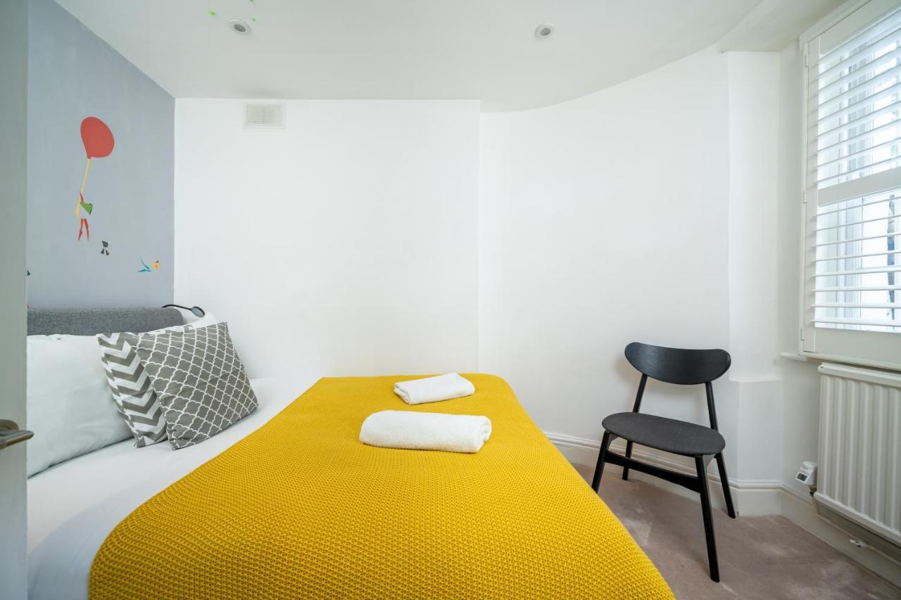Sleek Flat With Communal Courtyard London Exterior photo