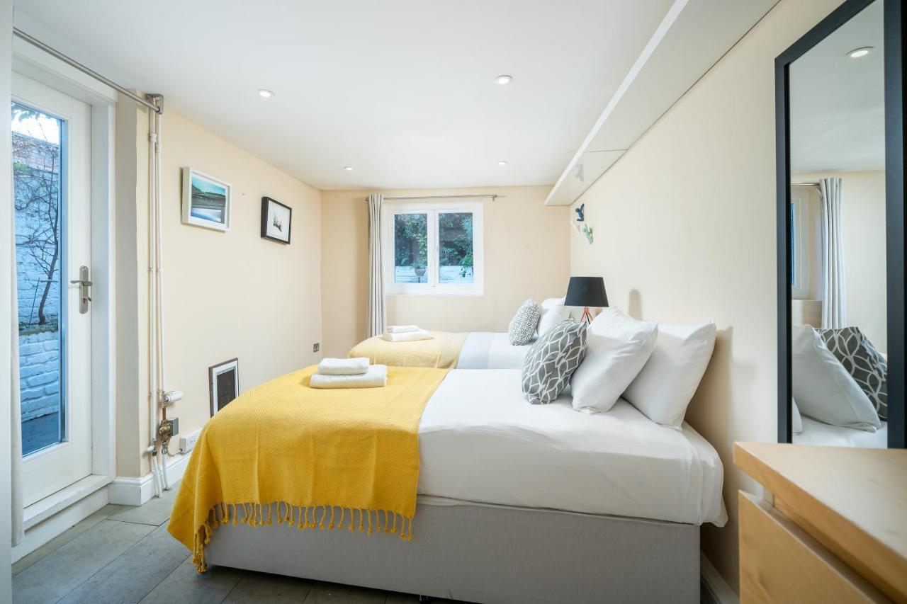 Sleek Flat With Communal Courtyard London Exterior photo